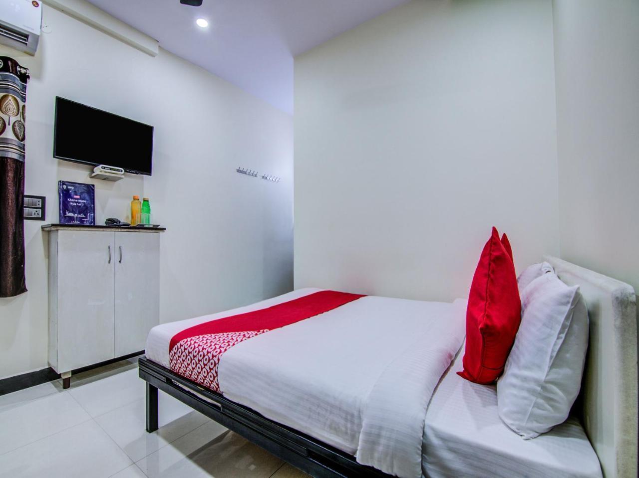 ויסאקפאטנם Oyo 5362 Hotel Spar Grand מראה חיצוני תמונה