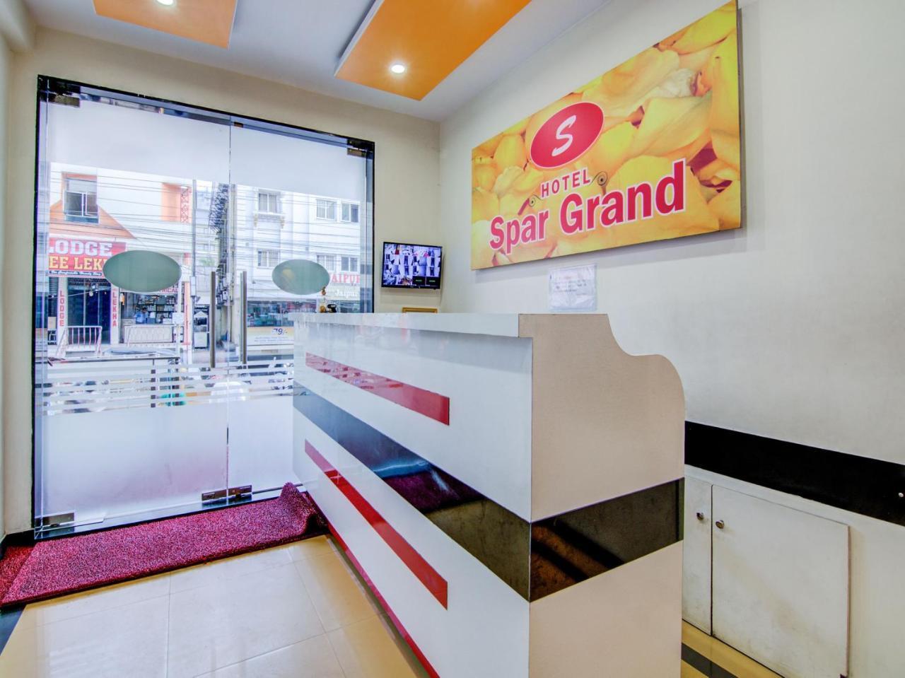 ויסאקפאטנם Oyo 5362 Hotel Spar Grand מראה חיצוני תמונה