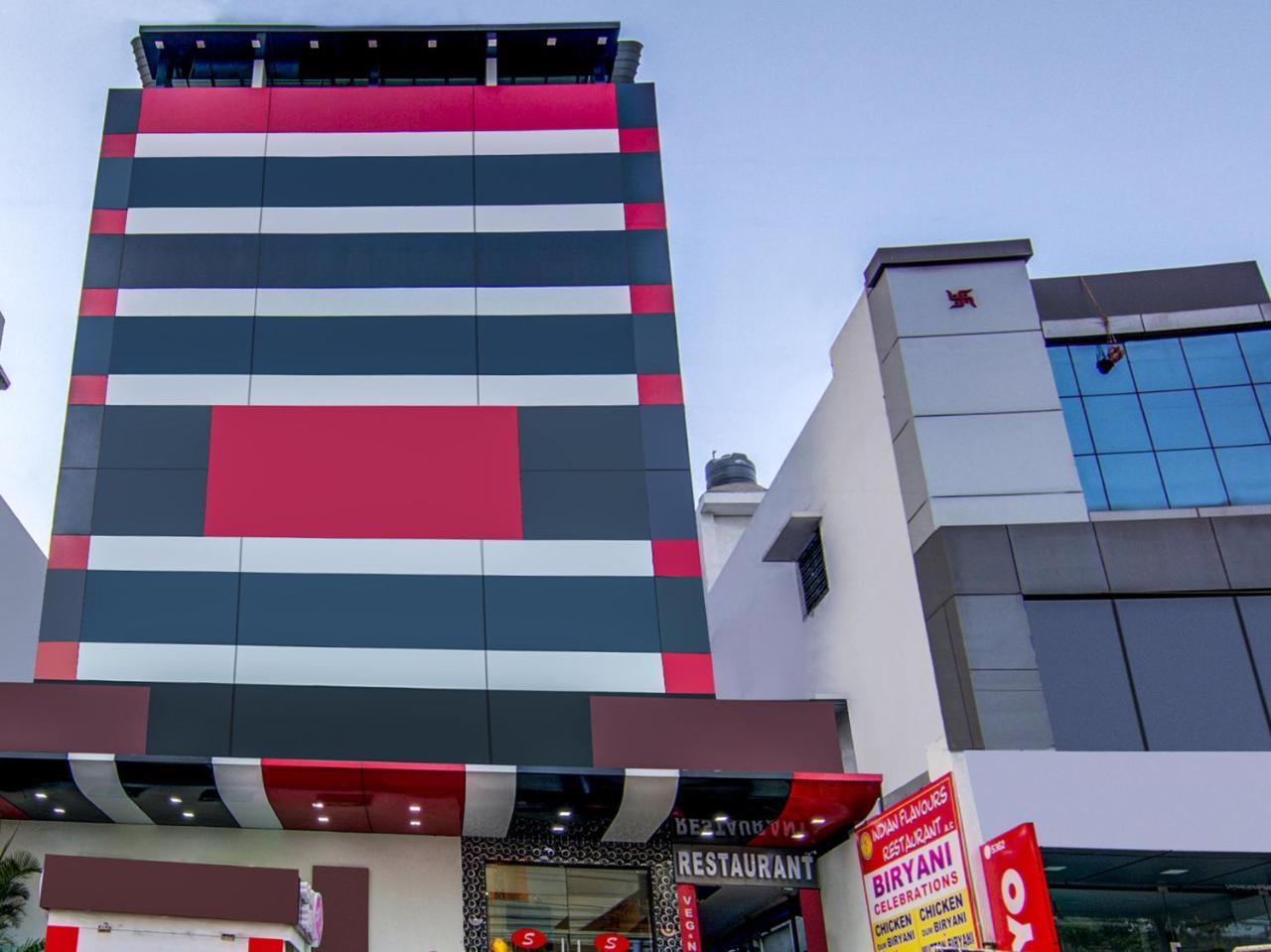 ויסאקפאטנם Oyo 5362 Hotel Spar Grand מראה חיצוני תמונה